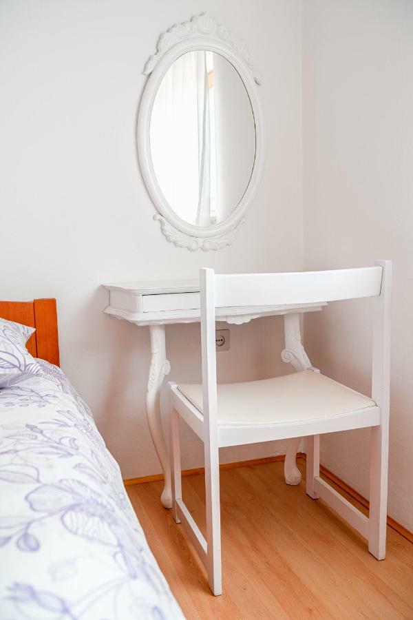 Apartman Skroza Vodice Exterior foto