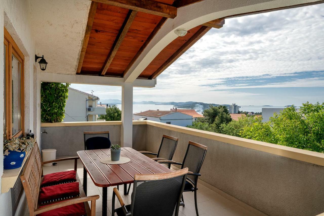 Apartman Skroza Vodice Exterior foto