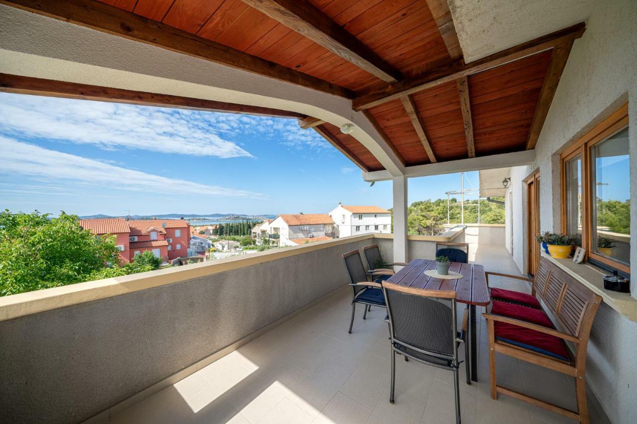 Apartman Skroza Vodice Exterior foto